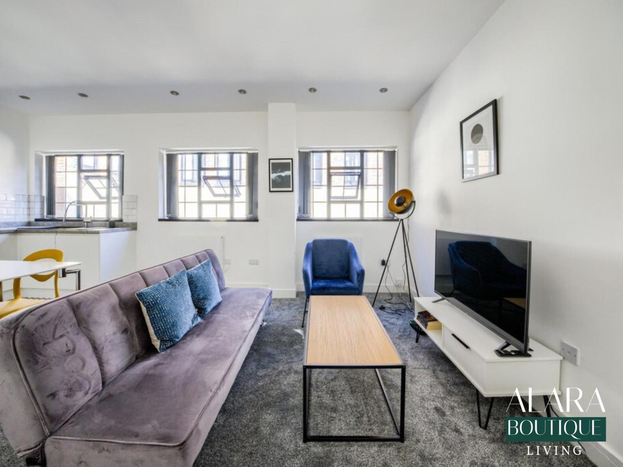 Luxury 3 Floor Townhouse Birmingham - Alara Boutique Living Apartment Exterior photo